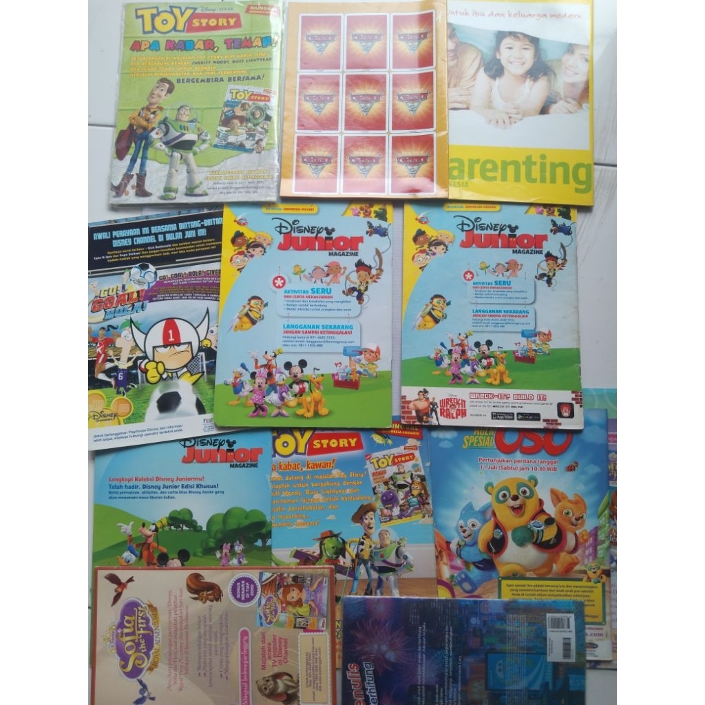 Majalah ANAK BILINGUAL DISNEY PLAYHOUSE, DISNEY JUNIOR, DISNEY PIXAR CARS, DISNEY PHINEAS AND FERB M