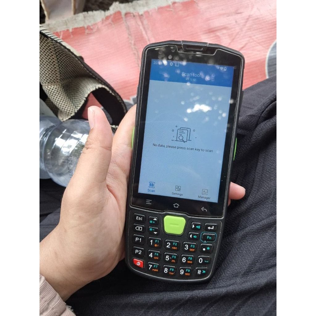 Seuic Q9 PDA hp Scanner Barcode ekspedisi Q9 WIFI NFC