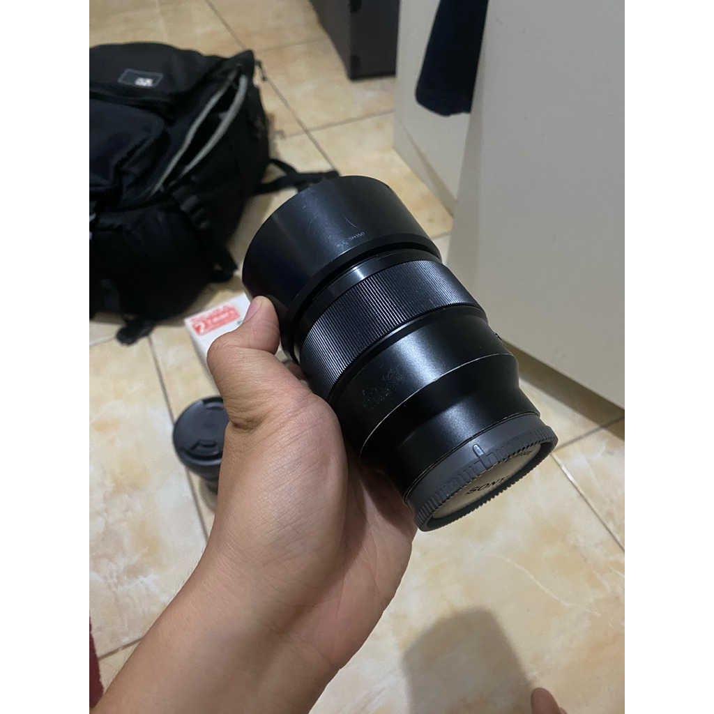 Lensa Sony 85mm F1.8