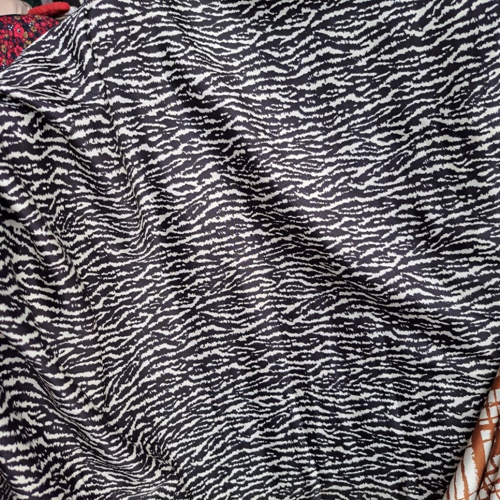 kain silk luxury motif - kain satin silk premium - kain armani silk motif - kain silk luxury [bnd03]