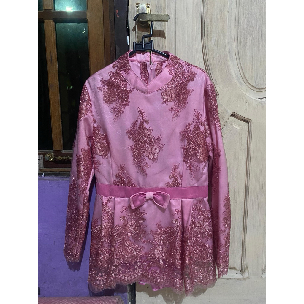 PRELOVED KEBAYA PINK