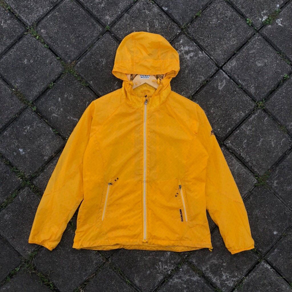outdoor Westwood waterproof preloved not arcteryx