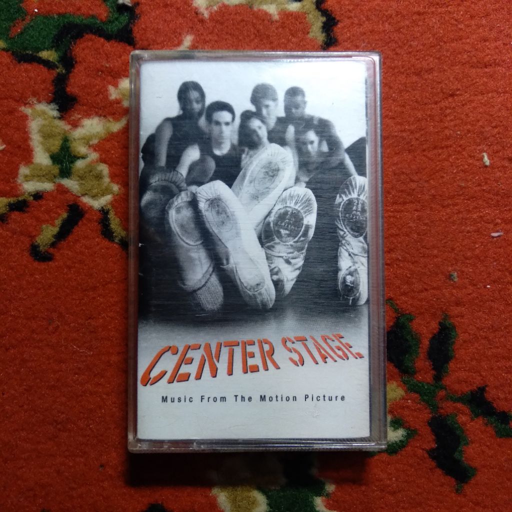 kaset pita soundtrack center stage