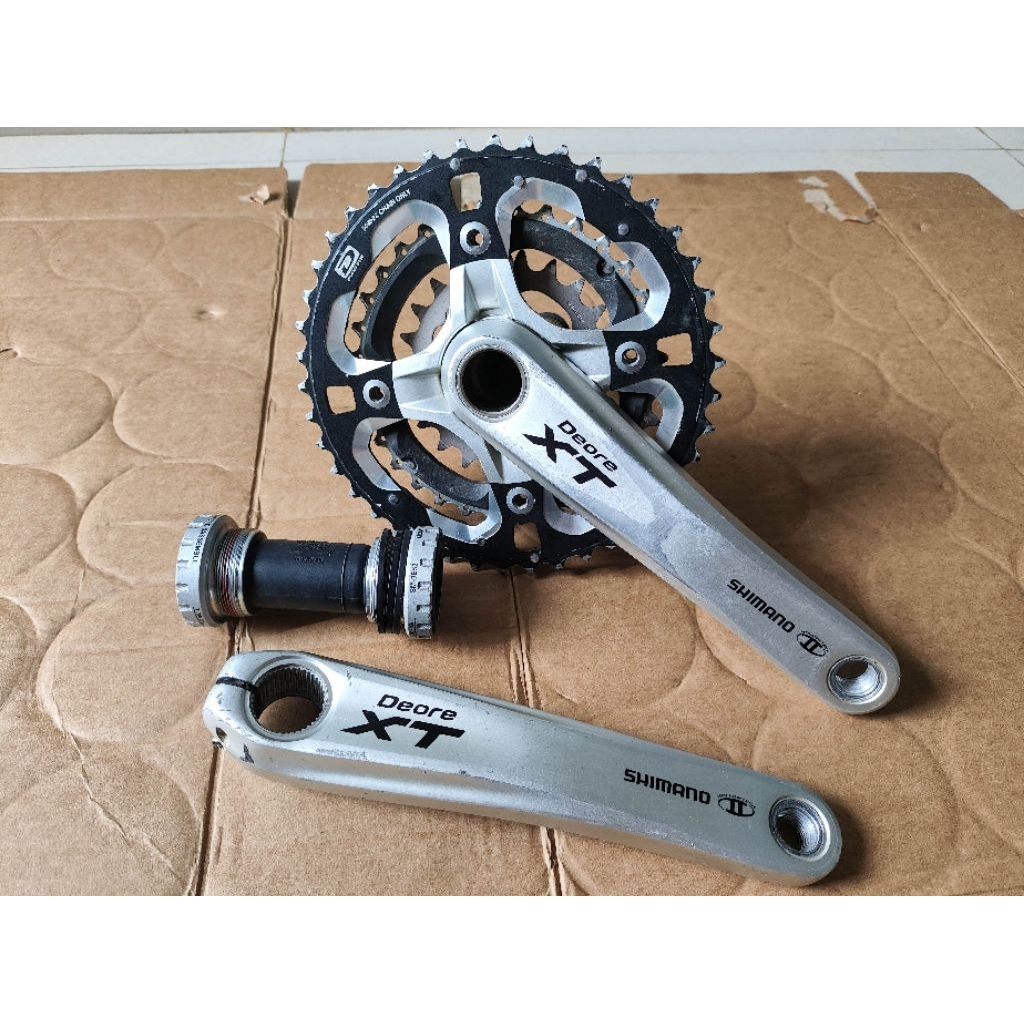 Crank shimano Deore XT M770 japan 3speed HT2 42 32 22t plus bb52 shimano