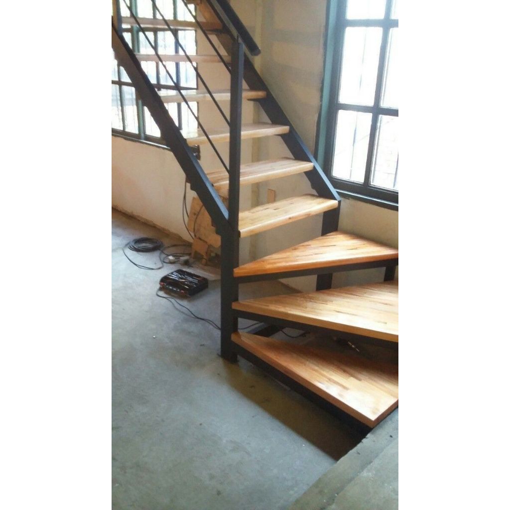 Tangga rebah, pegangan besi berkualitas