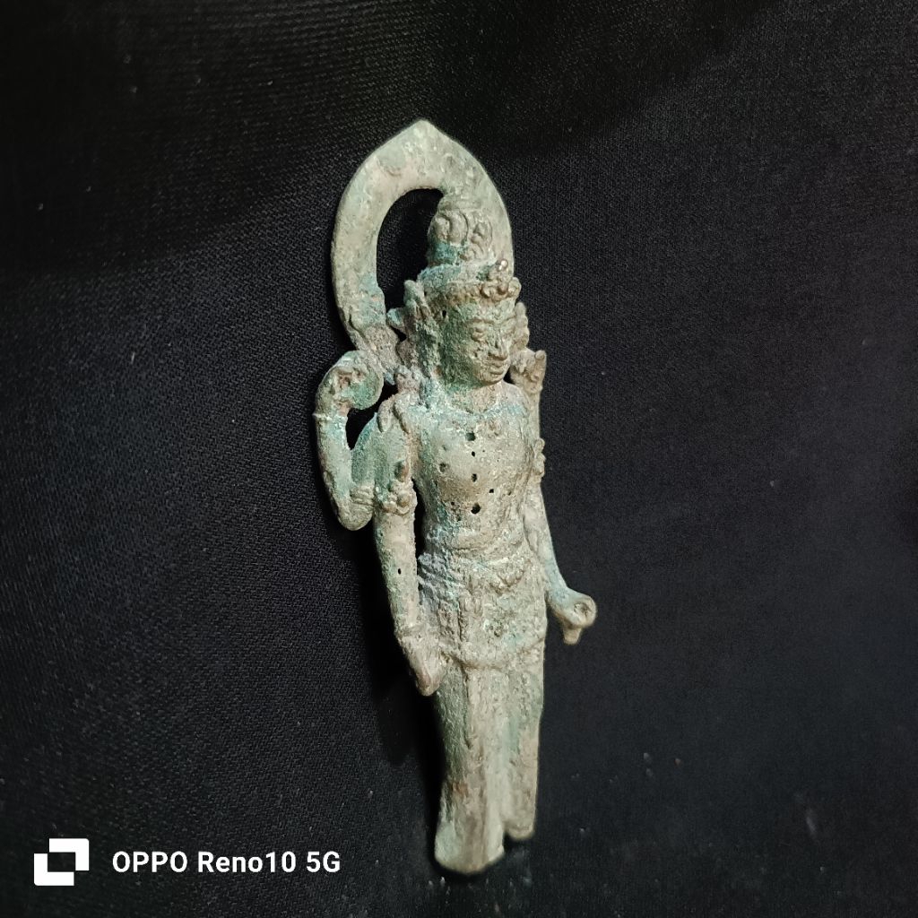 patung perunggu temuan 007