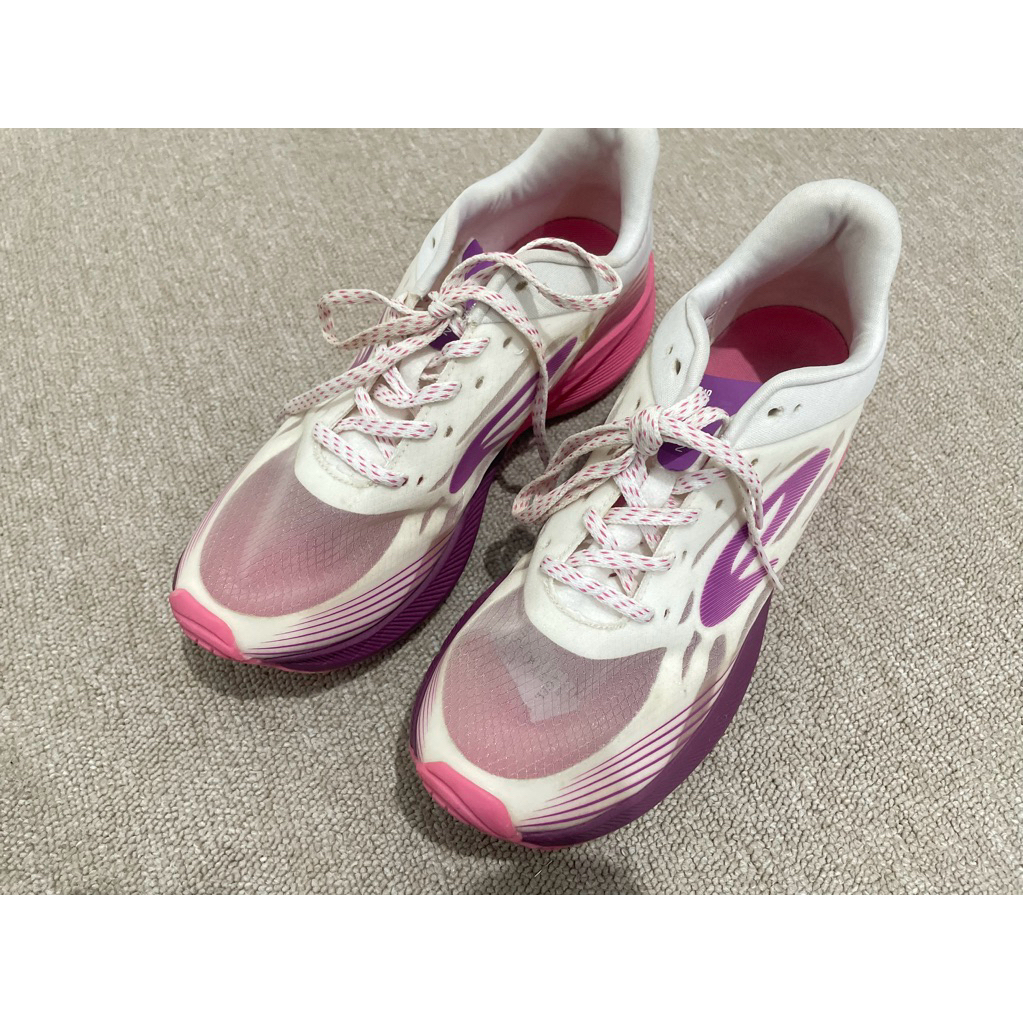 preloved sepatu nineten haze