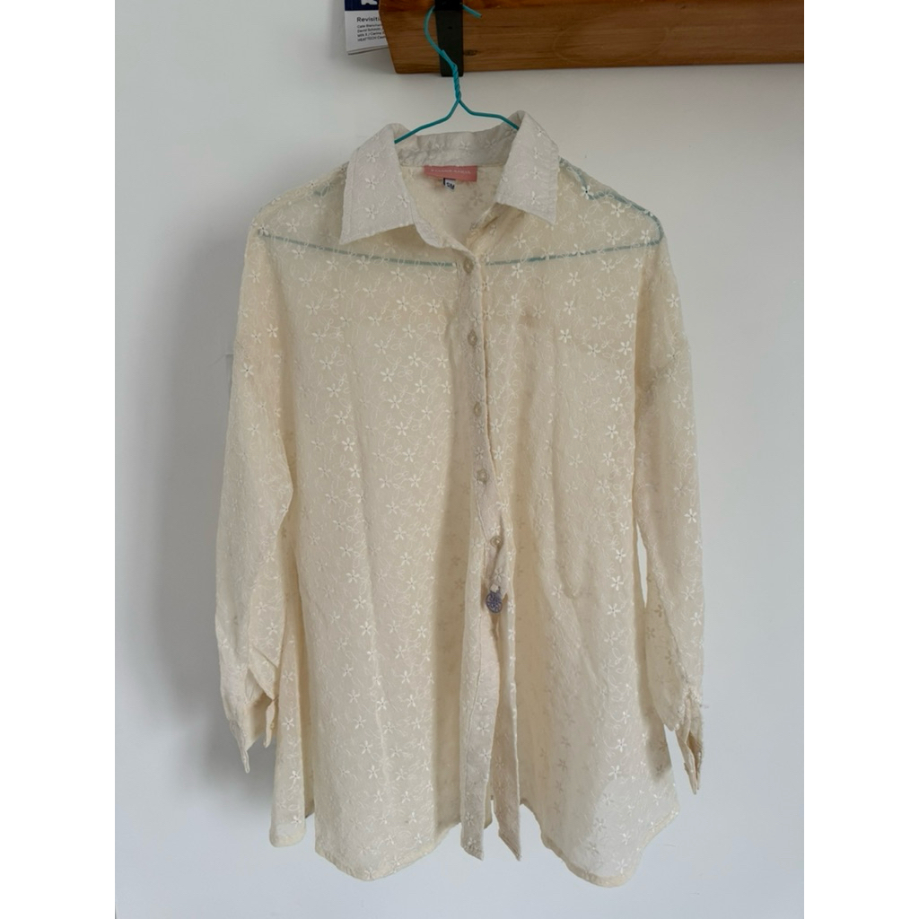 preloved ria miranda blouse