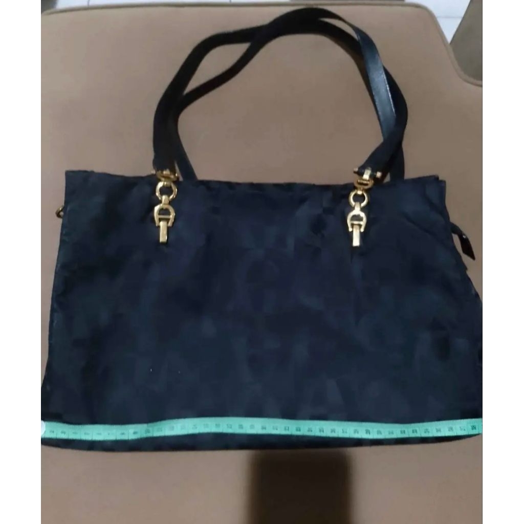 Tote bag wanita hitam AIGNER (PreLoved)