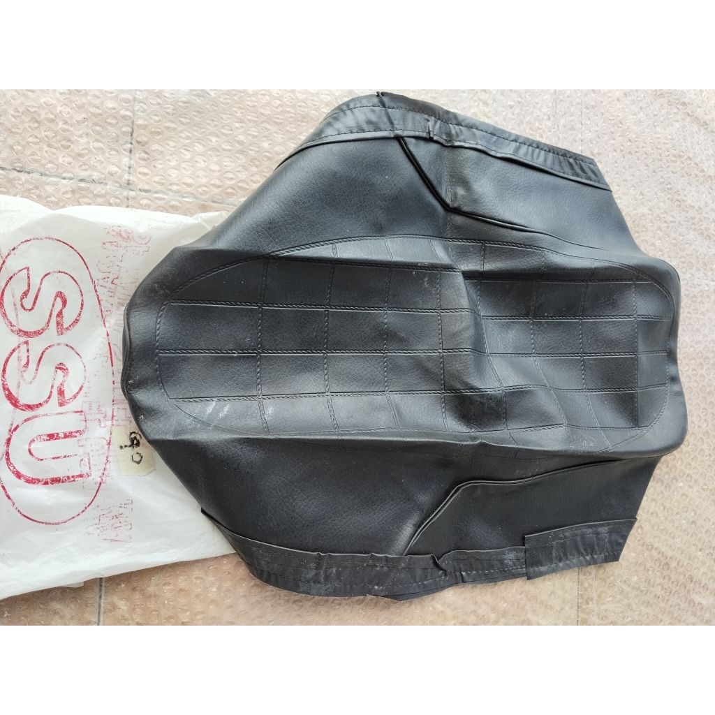 kulit jok cover seat krakap jok cover jok sarung jok Honda C70 c70 non original NOS