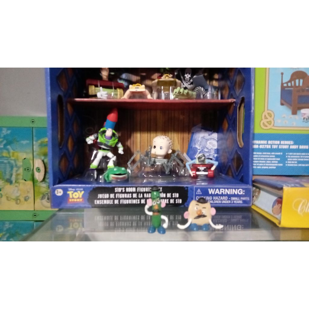 Toy story sid room set 8 pcs