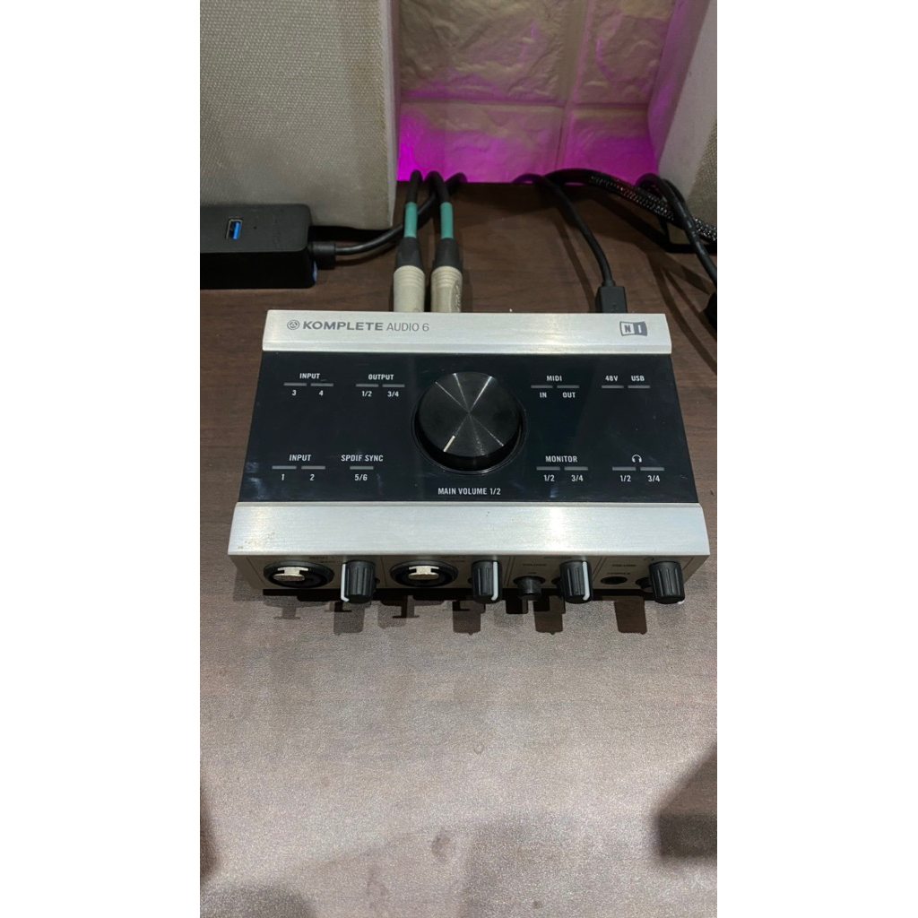 Native Instrument - KOMPLETE AUDIO 6 USB audio interface mark I (soundcard recording second)