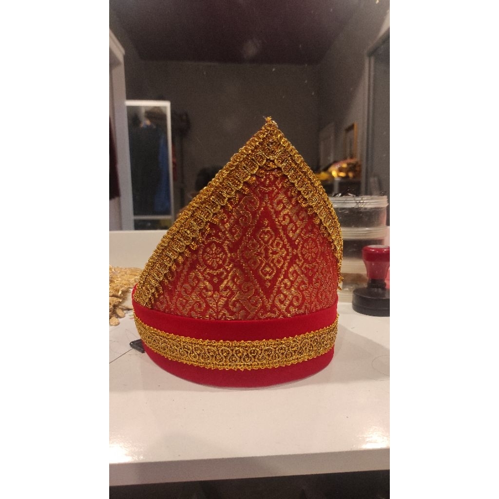 Mahkota Tari Saman laki-laki