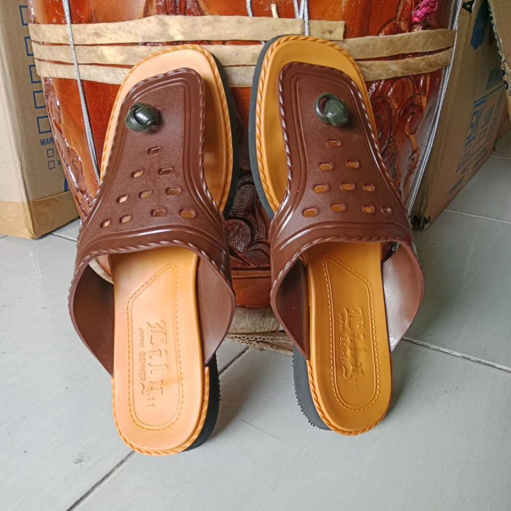 Sandal Lily / Sandal Jadul / Sandal Lily Kekinian / Sandal  Pitung / Sandal Pria (Dewasa)