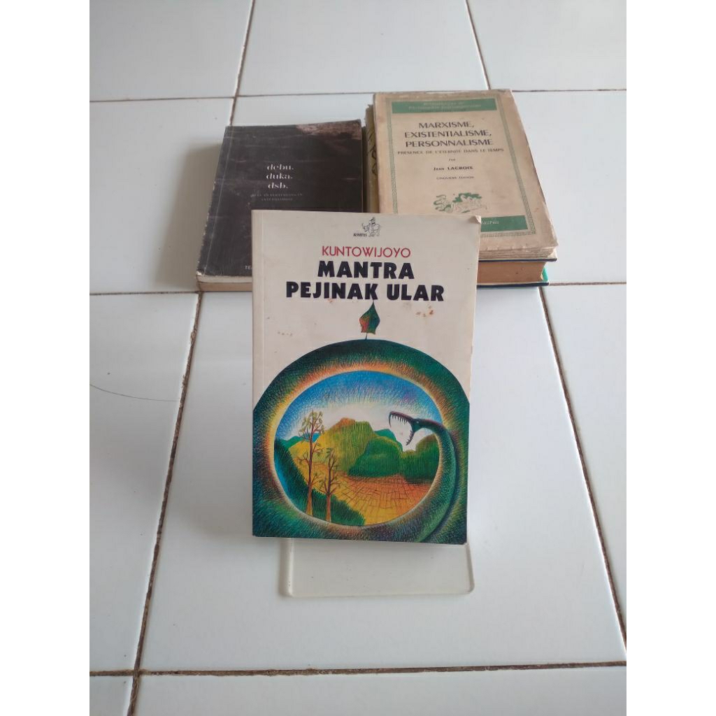 kuntowijoyo mantra pejinak ular