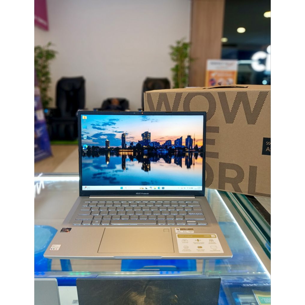 Asus Vivobook M1403QA AMD Ryzen 5-5600H Ram 8GB SSD 512GB Radeon Graphics 2GB Layar 14" WUXGA IPS KB