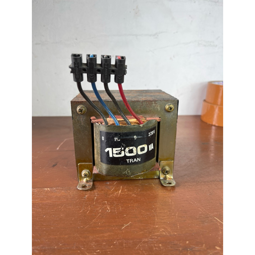 TRAVO STEP UP STEP DOWN 250/110 volt 1500W