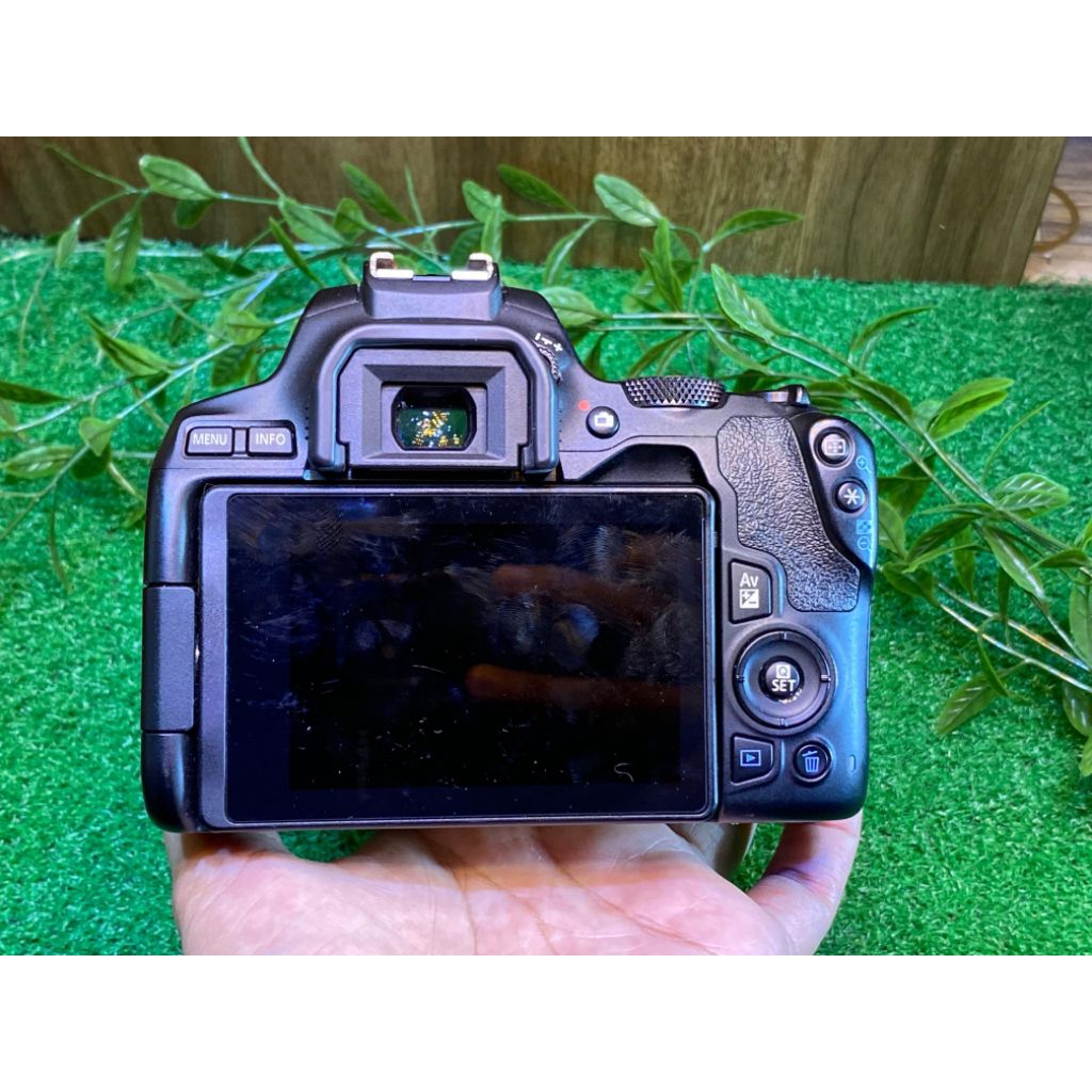 kamera Canon EOS 200D Mark II