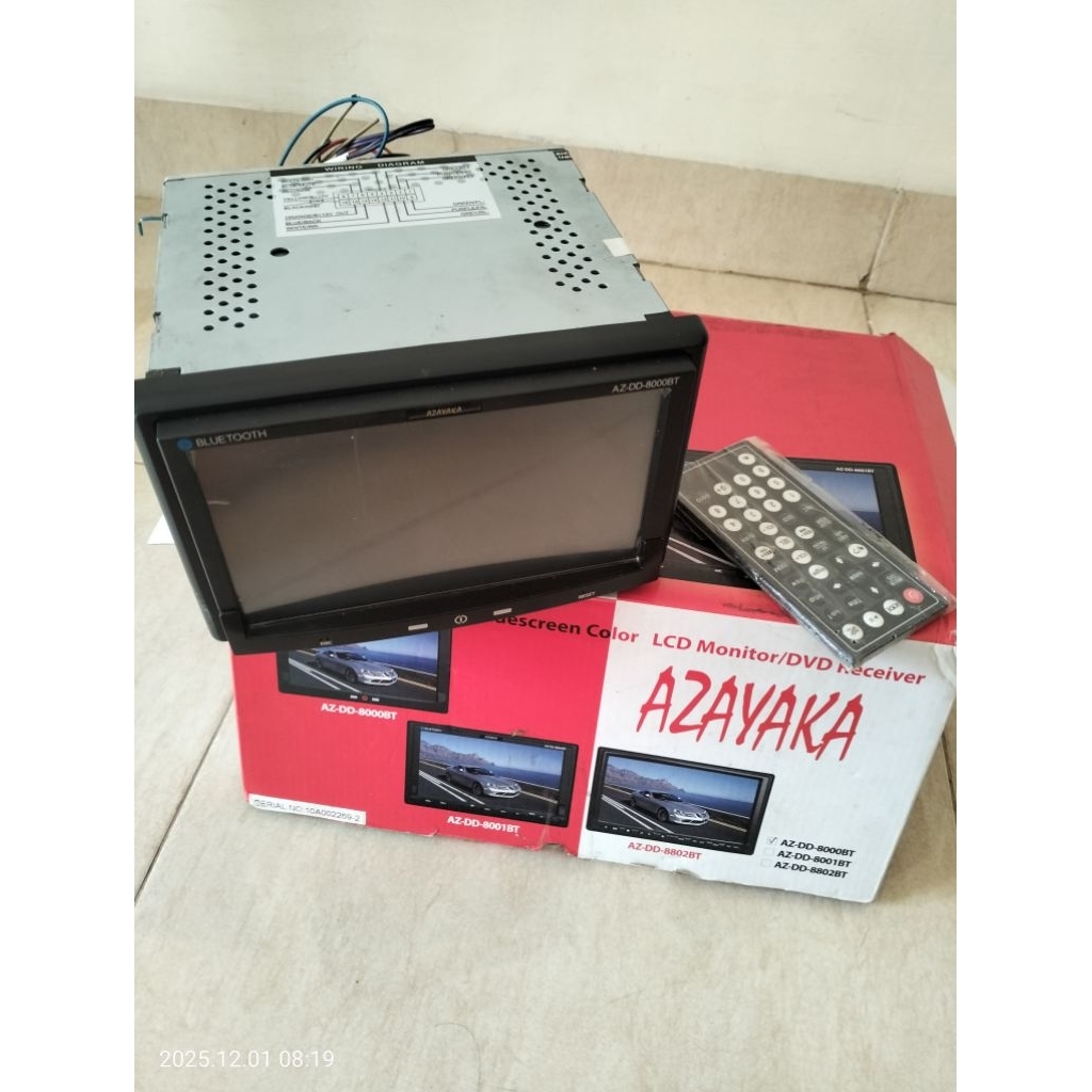 Preloved head unit mobil LCD Monitor/DVD Receiver dengan Bluetooth