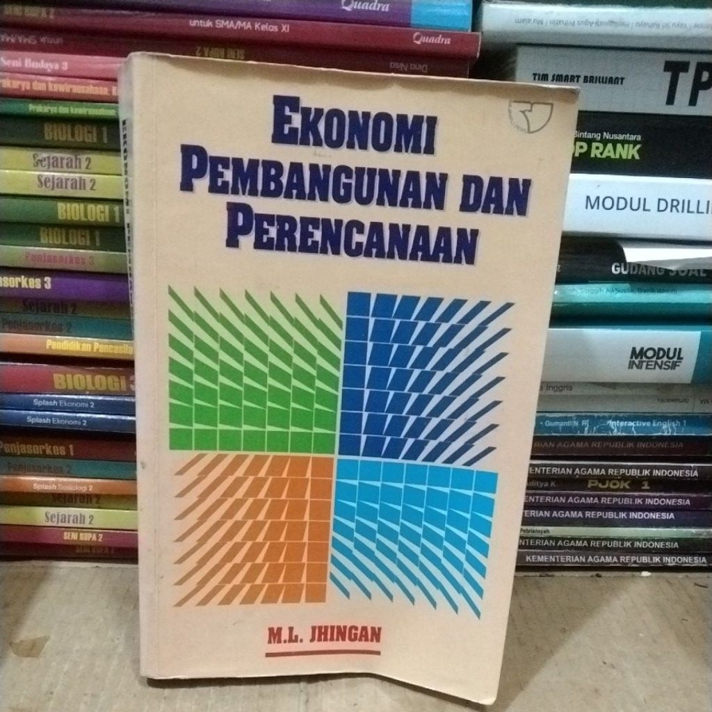Buku bekas Ekonomi pembangunan dan perencanaan