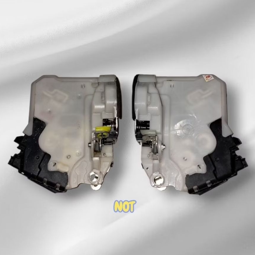 Door Lock,Doorlock Actuator New Rush,Terios,Avanza,Xenia Pintu Belakang/Tengah Th 2017up Original.