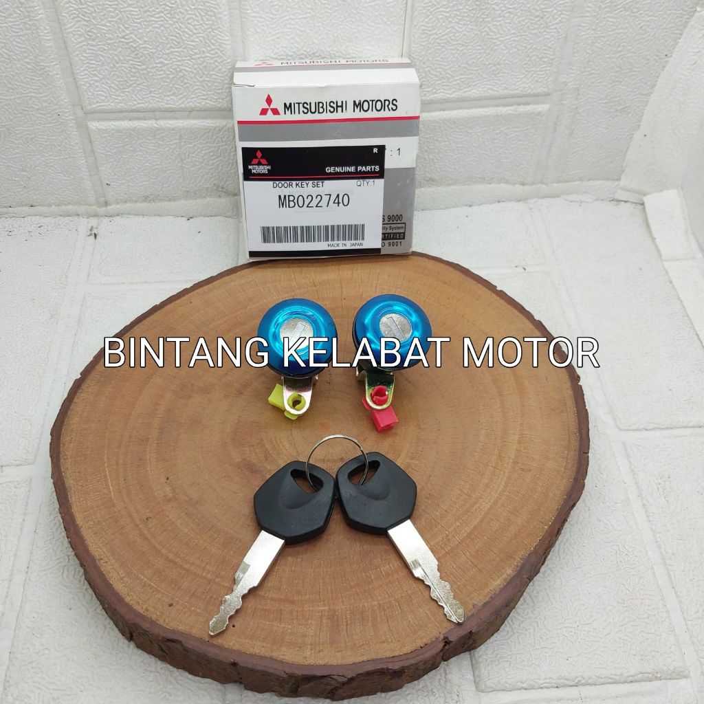 Door Key Set Kunci Pintu Set Mitsubishi L300 L039 L038 1Set Original