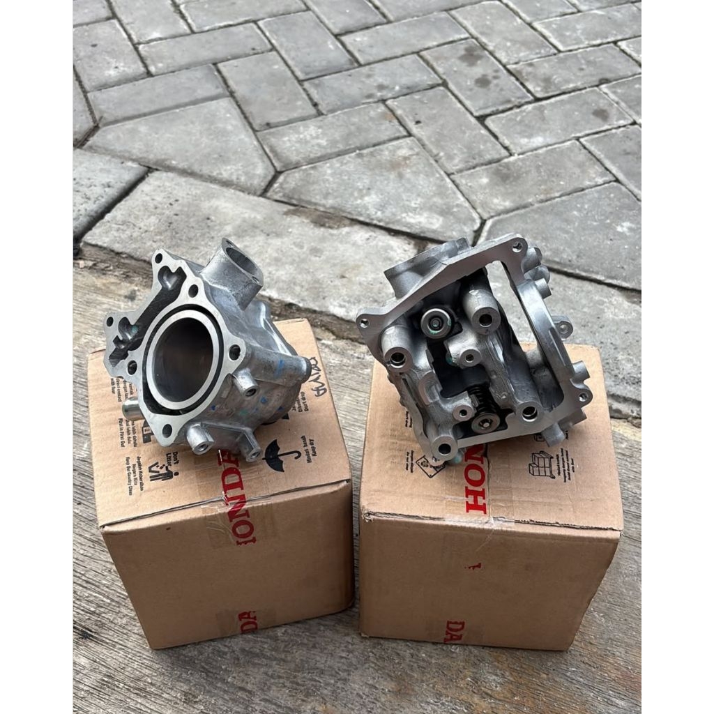 Cylinder head & Cylinder blok 1set Vario 150cc (1220A-K59-A10 & 1210A-K59-A10) ORIGINAL AHM