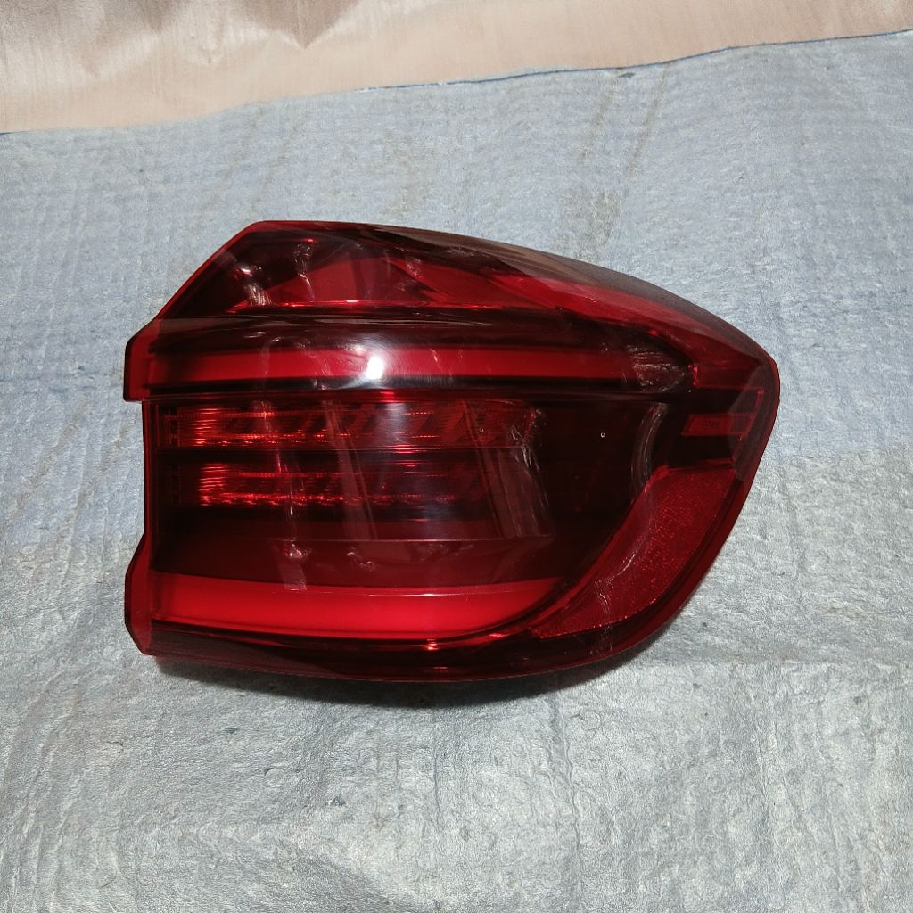 stoplamp lampu belakang bmw x3 kanan 2019-2021