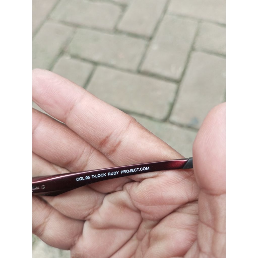 kacamata Rudy project