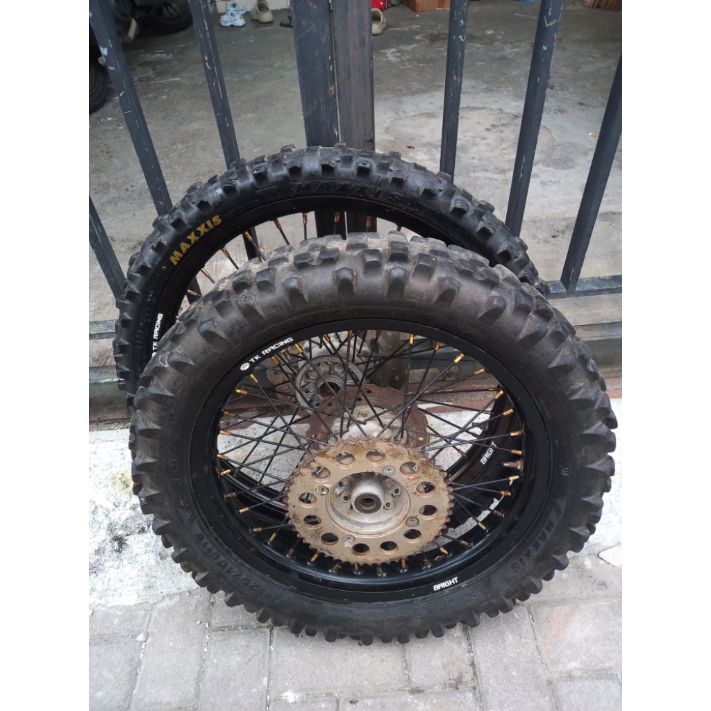BANSET WHELLSET KLX DTRACKER RING 21 18 VELG TK BAN MAXXIS LENGKAP TRABAS TRAIL GTX