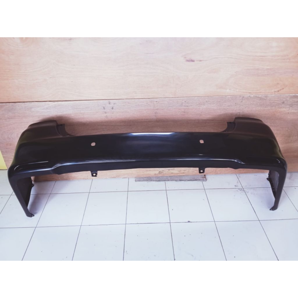 BEMPER BELAKANG INNOVA 2015