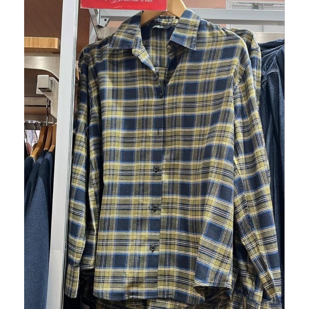 jastip kemeja uniqlo flannel kotakkotak wanita