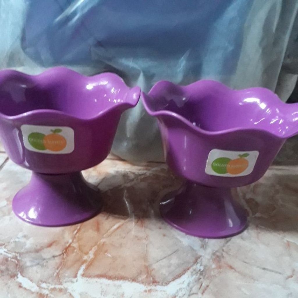 Gelas Es Krim Golden Sunkist Bentuk Bunga Warna Ungu