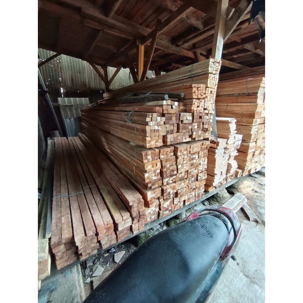 Kayu Reng 2 x 3 x 4 Mtr