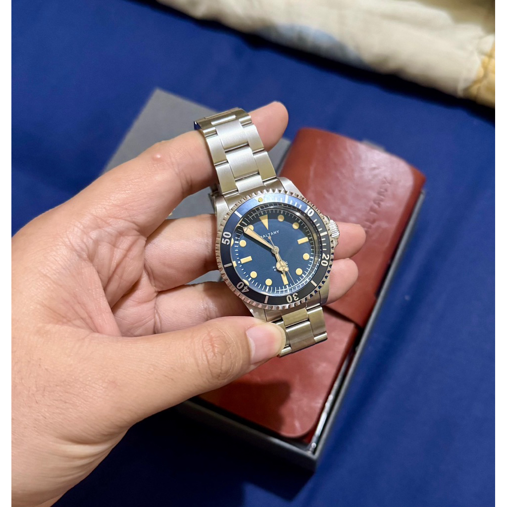 baltany retro diver watch 39mm 99% like new