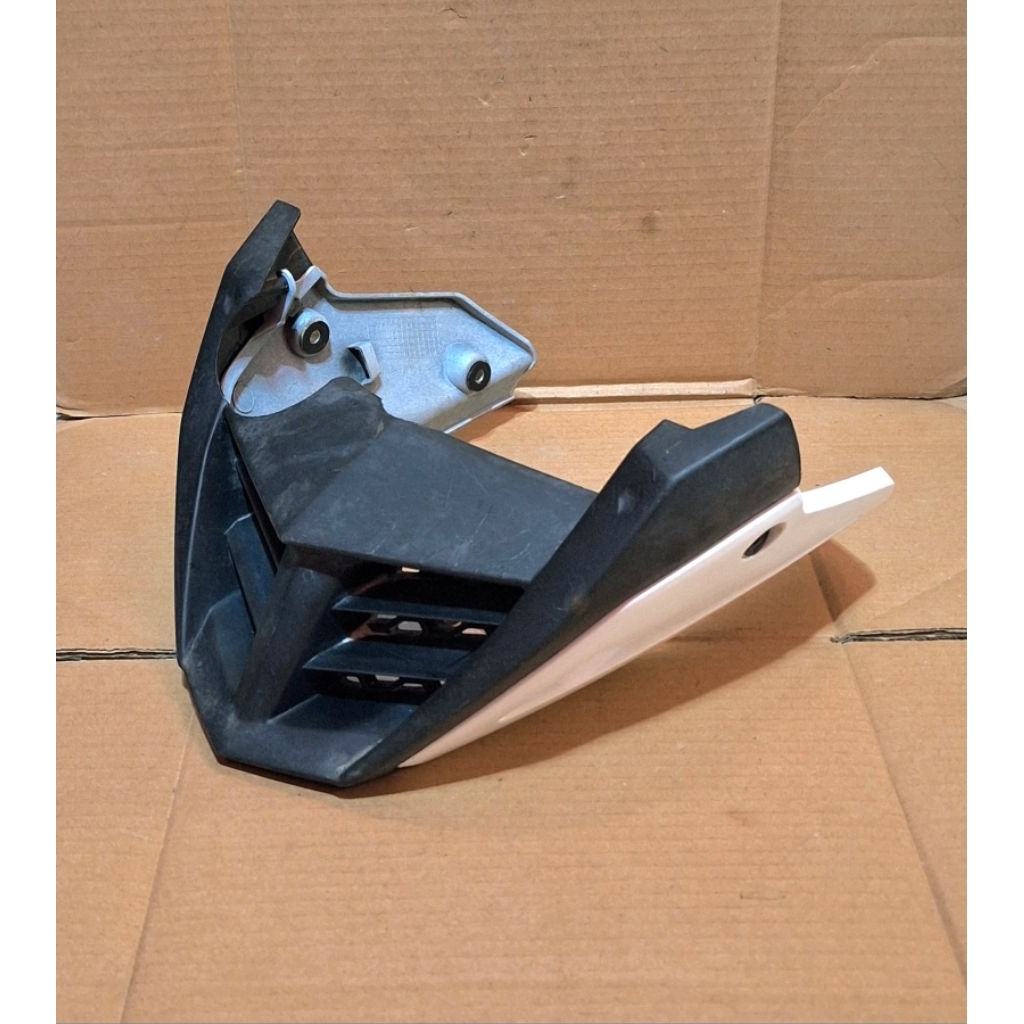 undercowl cover mesin yamaha vixion new original