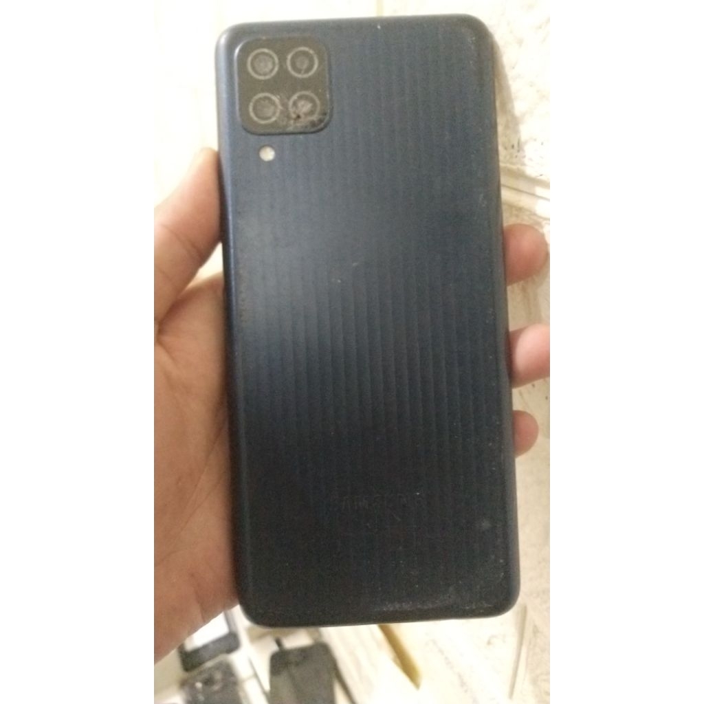 samsung a12 matot