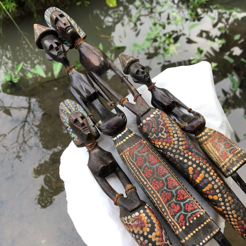 Patung Kayu Asli Etnik Dayak tua 4pcs