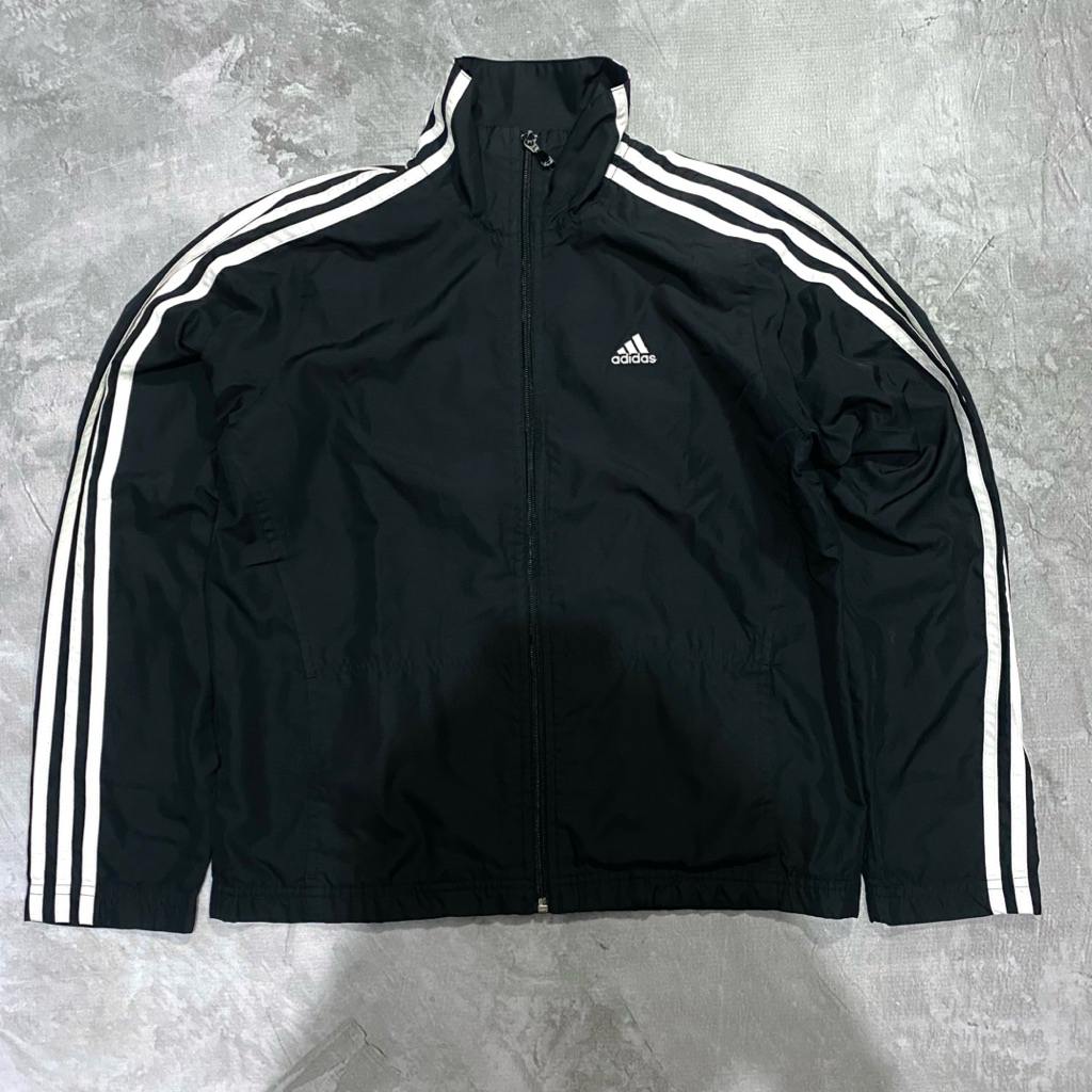 Tracktop Adidas Hitam (M) Bunga