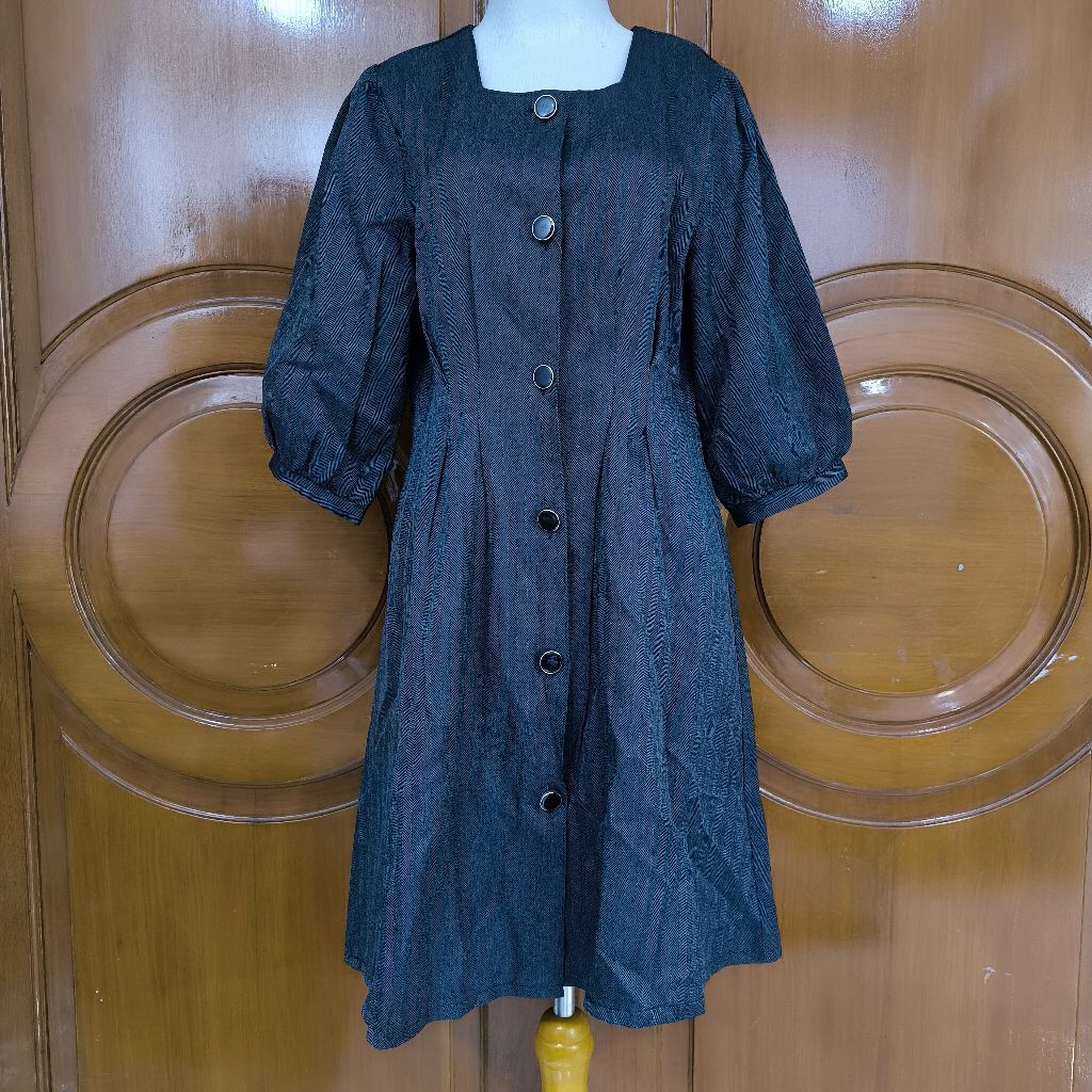 dress leher kotak lengan balon hudson honey