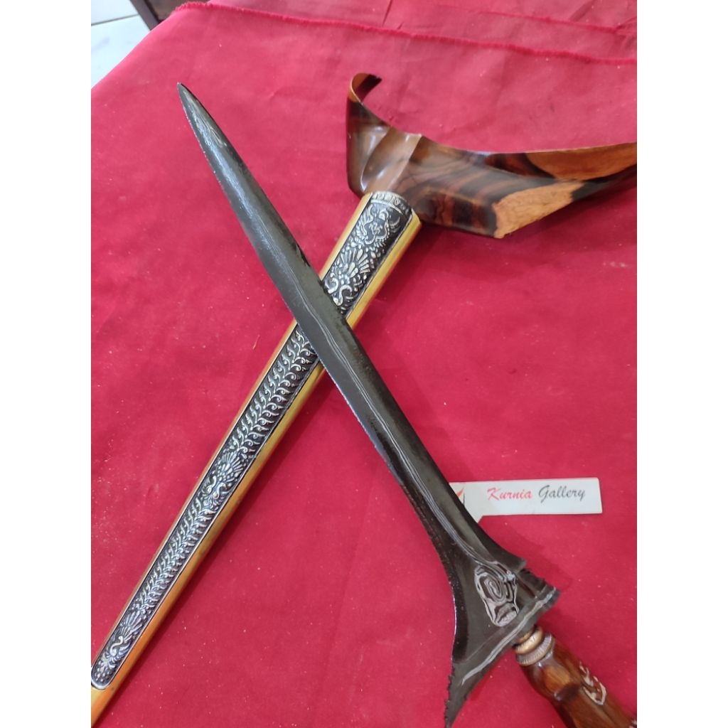 Keris Mundarang pamor SATRIO PINAYUNGAN