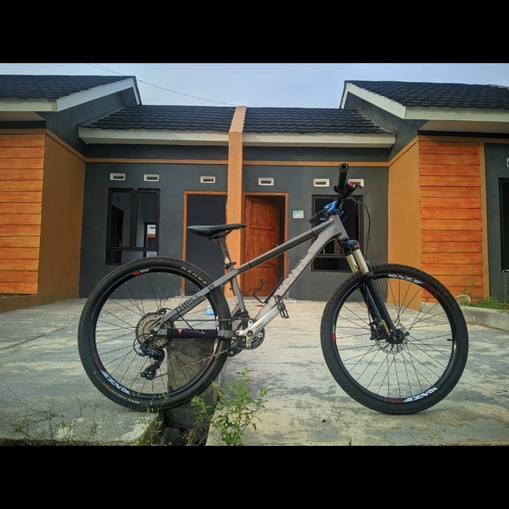 Thrill wreak 26 harga 3.525.000 Berat 15kg