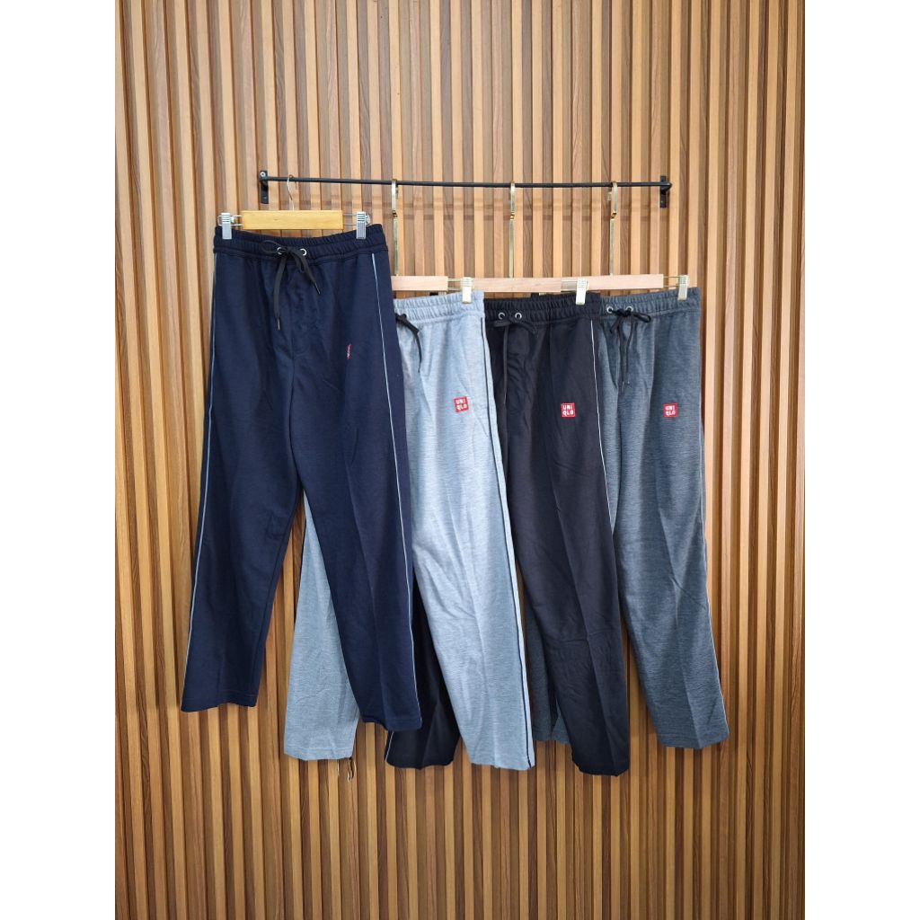 training Uniqlo/celana olahraga