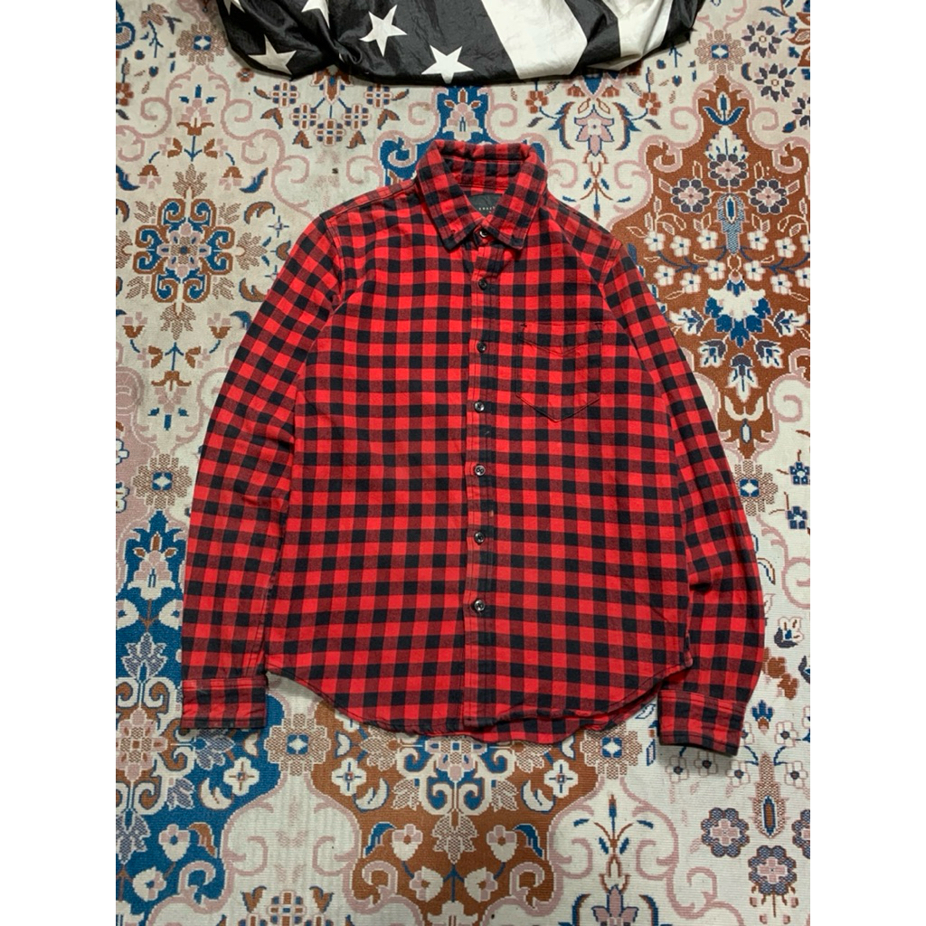 KEMEJA FLANEL TBJ NEARBY