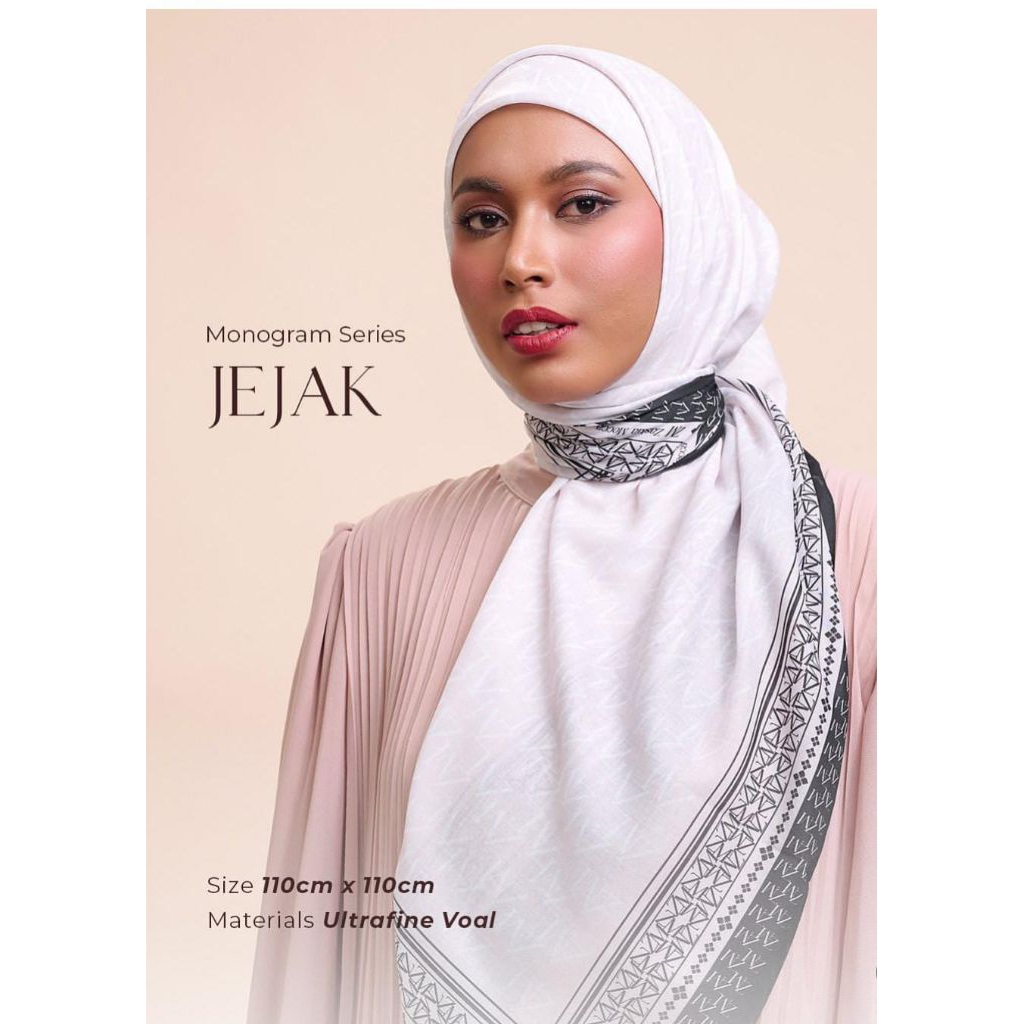 (ZASKIA MECCA)HIJAB SEGI EMPAT BRAND ORI ||NO TAG size.110