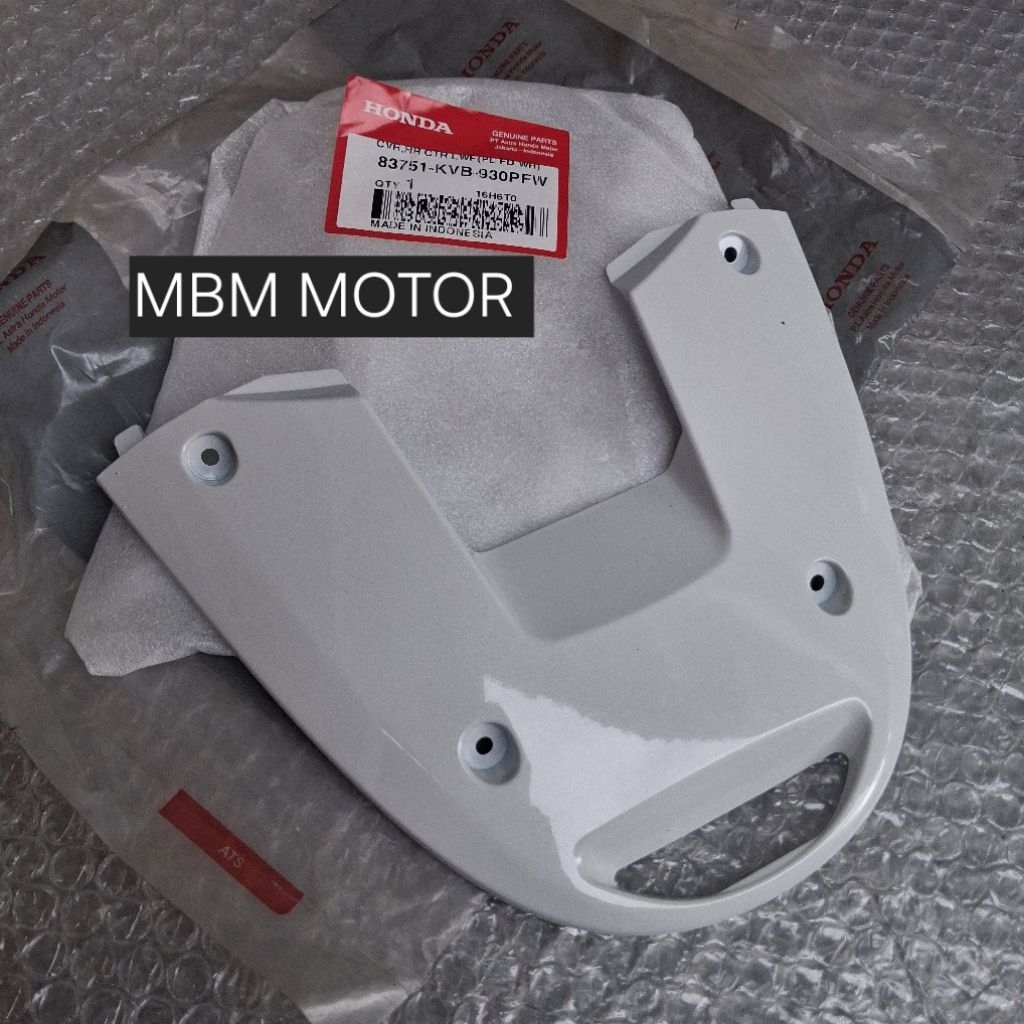 COVER BAWAH LAMPU STOP REM BELAKANG VARIO 110 KARBU CARBU LAMA PERTAMA ORI AHM 83751-KVB-930PFW HITA