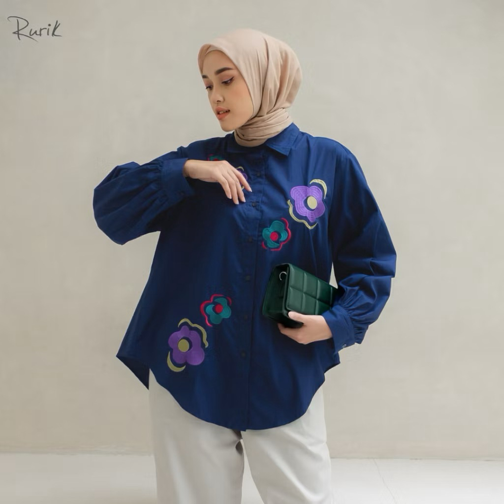 Rurik Flower Embroidery Shirt Size SM