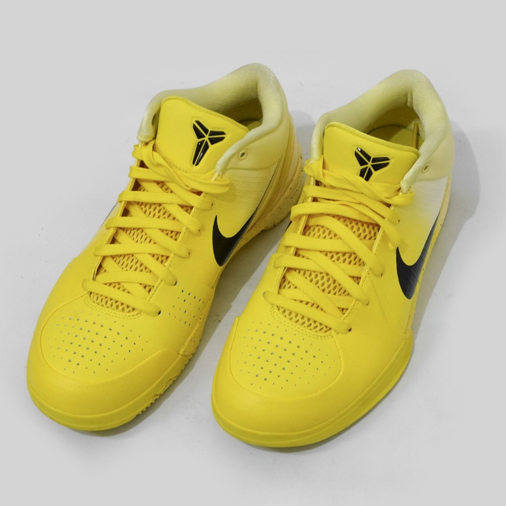Preloved - Basketball Shoes, Nike Kobe 4 Protro " CHBL " - Yellow Size 44.5 | Sepatu Basket Original