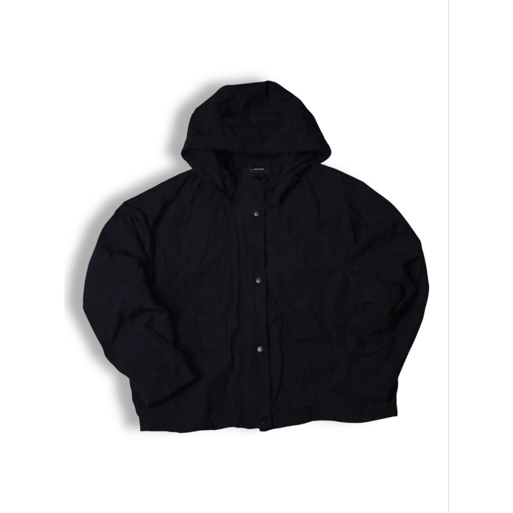 Windbreaker Jacket by GIORDANO