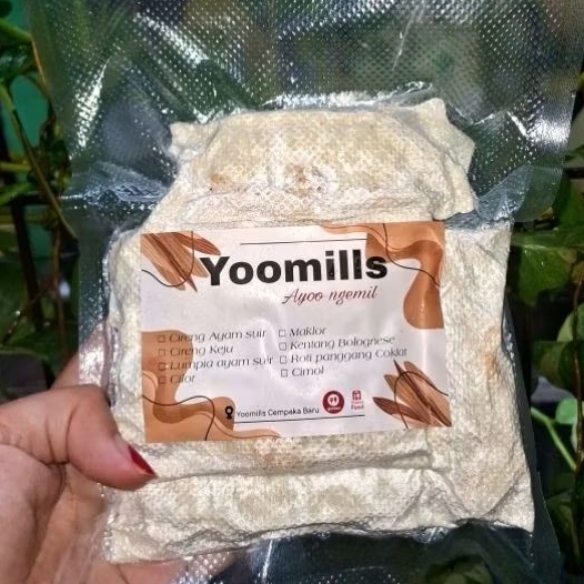 lumpia ayam suwir frozen